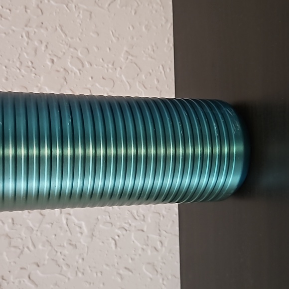 🔴SALE Starbucks 2022 Green Ombre Vacuum Insulated Tumbler, Twist Top, 20 oz - Picture 4 of 10